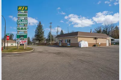 504 Powell Avenue, Coleraine, MN 55722 - Photo 1