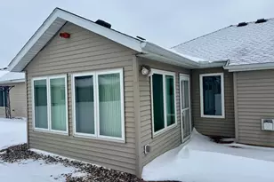 929 Willow View Cir, Waite Park, MN 56387 - Photo 6