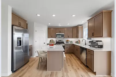 417 James Parkway, Elko New Market, MN 55054 - Photo 2