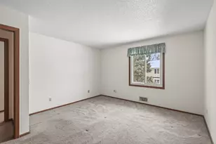 9452 Ranchview Ln N, Maple Grove, MN 55369 - Photo 20