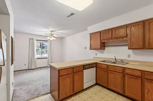 9452 Ranchview Ln N, Maple Grove, MN 55369 - Photo 10