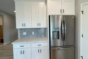 17939 Grantham Ln, Lakeville, MN 55044 - Photo 12