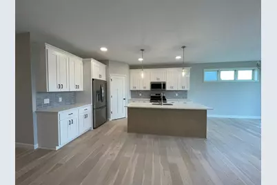 17939 Grantham Lane, Lakeville, MN 55044 - Photo 4