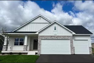 17939 Grantham Ln, Lakeville, MN 55044 - Photo 2