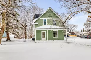 153 Center St N, Rothsay, MN 56579 - Photo 2