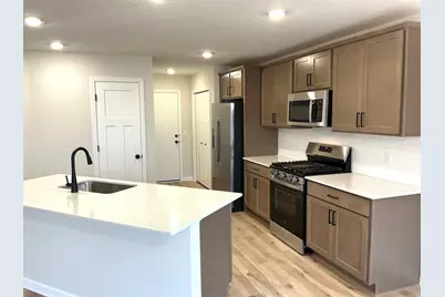 706 Highland Circle, Jordan, MN 55352 - Photo 2