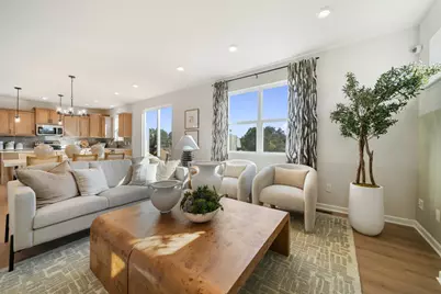 1005 Annagaire Curve, Rosemount, MN 55068 - Photo 4