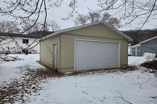 30374 S Whitmore St, Rushford, MN 55971 - Photo 4