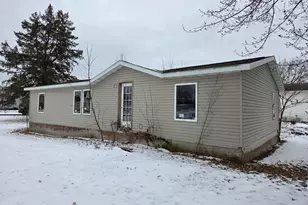 30374 S Whitmore St, Rushford, MN 55971 - Photo 2