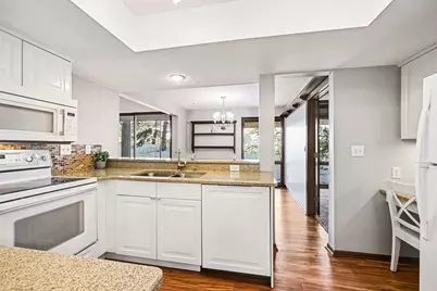 6085 Lincoln Drive #122, Edina, MN 55436 - Photo 4