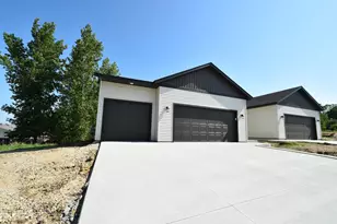 2031 20th Street E, Zumbrota, MN 55992 - Photo 4