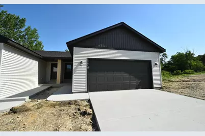 2049 20th Street E, Zumbrota, MN 55992 - Photo 2