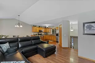 423 13th Ave S, Sauk Rapids, MN 56379 - Photo 6