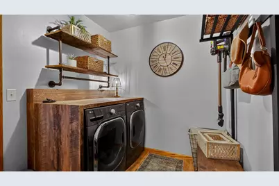 1821 Dorret Road, Eau Claire, WI 54703 - Photo 12