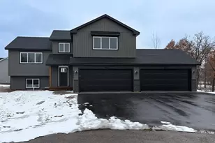 8733 90th Ave, Milaca, MN 56353 - Photo 1