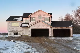 8733 90th Ave, Milaca, MN 56353 - Photo 2