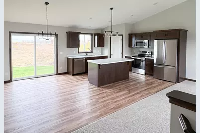 8733 90th Avenue, Milaca, MN 56353 - Photo 4