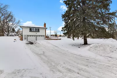1372 Upper 55th Street E, Inver Grove Heights, MN 55077 - Photo 8