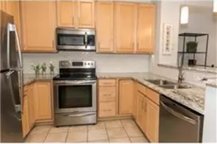 575 N 1st St, Minneapolis, MN 55401 - Photo 4