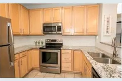 575 N 1st Street #301, Minneapolis, MN 55401 - Photo 10