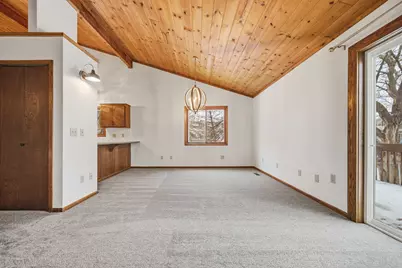 1266 Polk Street S, Shakopee, MN 55379 - Photo 6