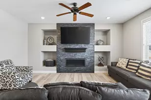 1999 Red Oak Path, Shakopee, MN 55379 - Photo 8