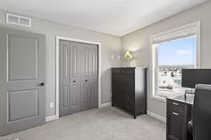 1999 Red Oak Path, Shakopee, MN 55379 - Photo 34