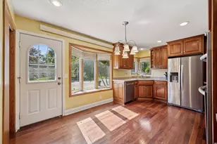 612 S 11th St, Olivia, MN 56277 - Photo 12