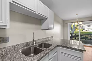 8434 W 97th St, Bloomington, MN 55438 - Photo 16