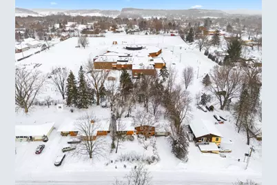 1015 W Maple Street, River Falls, WI 54022 - Photo 32