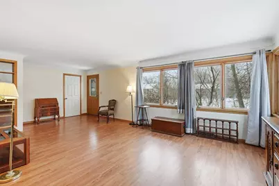 1015 W Maple Street, River Falls, WI 54022 - Photo 4