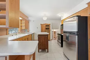 1015 W Maple St, River Falls, WI 54022 - Photo 10