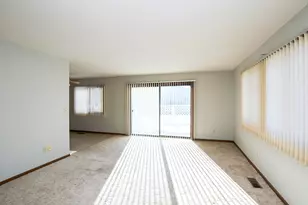 555 Graham St SW, Hutchinson, MN 55350 - Photo 2