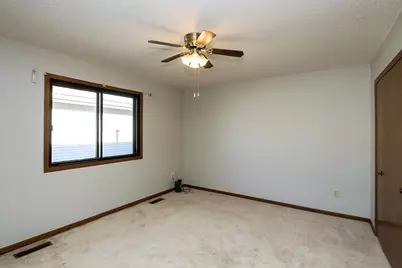 555 Graham Street SW, Hutchinson, MN 55350 - Photo 14