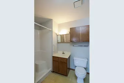 555 Graham Street SW, Hutchinson, MN 55350 - Photo 14