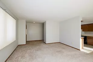 555 Graham St SW, Hutchinson, MN 55350 - Photo 4
