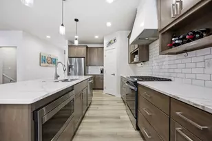 544 Leonard St, Hawley, MN 56549 - Photo 10