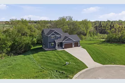 544 Leonard Street, Hawley, MN 56549 - Photo 2