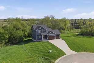 544 Leonard St, Hawley, MN 56549 - Photo 2