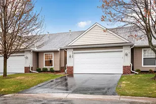 3739 Lawndale Ln N, Plymouth, MN 55446 - Photo 2