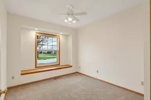 3739 Lawndale Ln N, Plymouth, MN 55446 - Photo 20