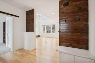 18305 Dove Ct, Eden Prairie, MN 55347 - Photo 8