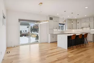 18305 Dove Ct, Eden Prairie, MN 55347 - Photo 12