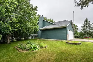 26254 9th St W, Zimmerman, MN 55398 - Photo 4