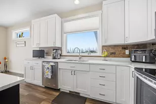 7179 37th St N, Moorhead, MN 56560 - Photo 14