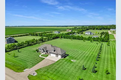 7179 37th Street N, Moorhead, MN 56560 - Photo 2