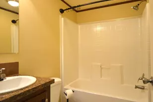 112 St Ann St, Mankato, MN 56001 - Photo 6