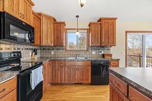 16921 Vickers St NE, Andover, MN 55304 - Photo 14