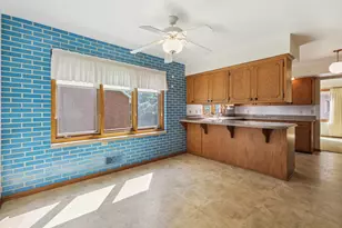 528 Lexington Parkway S, Saint Paul, MN 55116 - Photo 8