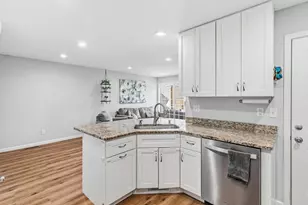 767 Crystal Ave, Shoreview, MN 55126 - Photo 6